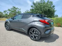 Usado Toyota C-HR Advance 122 CV (89 kW) 2017 Gris SUV