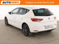 Usado Seat Leon CONNECT 110 CV (80 kW) 2016 Blanco Berlina