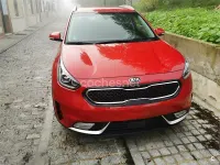 Usado Kia Niro 141 CV (103 kW) 2018 Rojo SUV