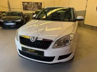 Usado Skoda Fabia Ambition 60 CV (44 kW) 2013 Blanco Berlina