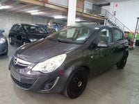 Usado Opel Corsa Essentia 85 CV (62 kW) 2011 Gris / plata Utilitario