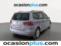 Usado Seat Alhambra Reference 150 CV (110 kW) 2018 Gris plata Monovolumen
