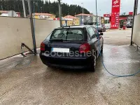 Usado Audi A3 Ambiente 110 CV (80 kW) 1997 Azul Utilitario
