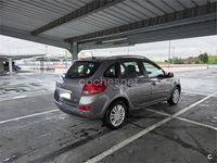 Usado Renault Clio GrandTour Dynamique 90 CV (66 kW) 2012 Gris / plata Familiar
