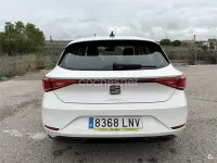 Usado Seat Leon Reference 115 CV (84 kW) 2021 Blanco Berlina