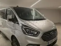 Usado Ford Tourneo Custom Titanium X 150 CV (110 kW) 2021 Gris / plata Van
