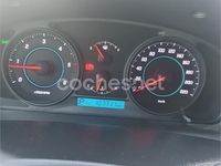 Usado Chevrolet Captiva LTZ 184 CV (135 kW) 2012 Gris / plata SUV