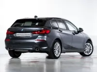 Usado BMW 118 Executive 150 CV (110 kW) 2021 Gris Utilitario
