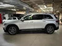 Usado Mercedes GLB220 190 CV (139 kW) 2023 Gris / plata SUV