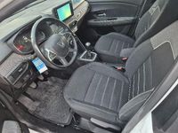 Usado Dacia Sandero Comfort 101 CV (74 kW) 2022 Blanco Berlina