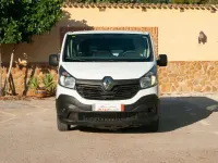 Usado Renault Trafic 95 CV (69 kW) 2015 Blanco Monovolumen