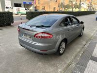 Usado Ford Mondeo Ghia 140 CV (102 kW) 2009 Gris / plata Berlina