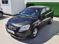 Usado Kia Rio EX 110 CV (80 kW) 2006 Negro Berlina