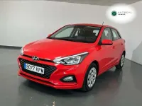 Usado Hyundai i20 99 CV (72 kW) 2018 Rojo Utilitario