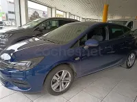 Usado Opel Astra 110 CV (80 kW) 2020 Azul Berlina
