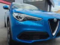 Usado Alfa Romeo Stelvio Executive 280 CV (205 kW) 2018 Azul SUV