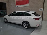 Usado Seat Leon Style 130 CV (95 kW) 2020 Blanco Familiar