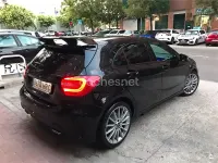 Usado Mercedes A180 AMG line 109 CV (80 kW) 2014 Negro Utilitario