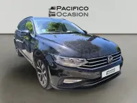 Usado VW Passat Executive 122 CV (89 kW) 2023 Gris / plata Familiar