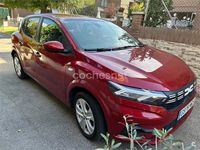 Usado Dacia Sandero Expression 91 CV (66 kW) 2022 Granate Berlina