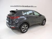 Usado Kia Sportage 136 CV (100 kW) 2021 Gris / plata SUV