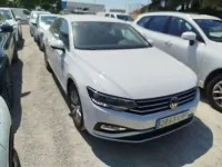 Usado VW Passat Business 122 CV (89 kW) 2021 Blanco Berlina