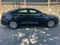 Usado Opel Insignia Selective 120 CV (88 kW) 2016 Negro Berlina