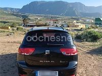 Usado Seat Altea XL Reference 105 CV (77 kW) 2011 Negro Monovolumen