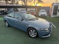 Usado Audi A4 143 CV (105 kW) 2011 Azul Berlina