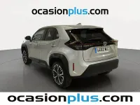 Usado Toyota Yaris Cross Style 116 CV (85 kW) 2023 Gris / plata SUV