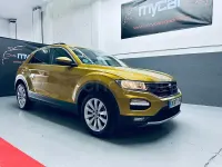 Usado VW T-Roc Advance 116 CV (85 kW) 2021 Amarillo SUV