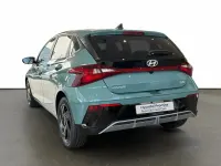 Nuevo Hyundai i20 Blackline 90 CV (66 kW) 2026 Verde Utilitario