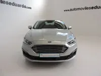 Usado Ford Mondeo Titanium 187 CV (137 kW) 2021 Gris / plata Berlina