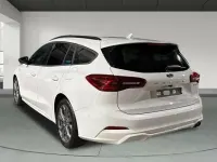 Usado Ford Focus ST-Line 126 CV (92 kW) 2024 Blanco Familiar
