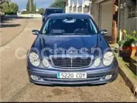 Usado Mercedes E240 Avantgarde 170 CV (125 kW) 2003 Azul Berlina