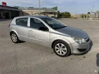 Usado Opel Astra Enjoy 100 CV (73 kW) 2008 Gris / plata Berlina