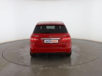 Usado Mercedes B180 110 CV (80 kW) 2013 Rojo Monovolumen
