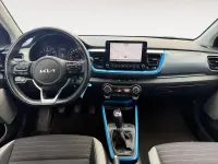 Usado Kia Stonic 101 CV (74 kW) 2023 Blanco SUV