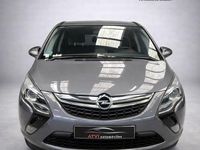 Usado Opel Zafira Tourer Expression 120 CV (88 kW) 2015 Gris / plata Monovolumen