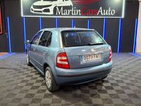 Usado Skoda Fabia 64 CV (47 kW) 2007 Azul Berlina