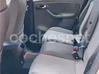 Usado Seat Altea 105 CV (77 kW) 2005 Gris / plata Monovolumen