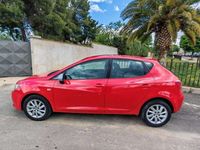 Usado Seat Ibiza Reference 90 CV (66 kW) 2012 Rojo Utilitario