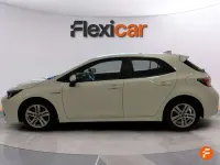 Usado Toyota Corolla Active 122 CV (89 kW) 2020 Blanco Berlina