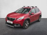Usado Peugeot 2008 Allure 100 CV (73 kW) 2019 Rojo SUV