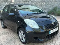 Usado Toyota Yaris Luna 87 CV (63 kW) 2007 Negro Utilitario