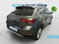 Usado VW T-Roc Life 150 CV (110 kW) 2022 Gris SUV