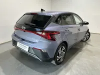 Usado Hyundai i20 79 CV (58 kW) 2025 Blanco Utilitario