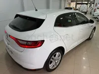 Usado Renault Mégane III Business 90 CV (66 kW) 2016 Blanco Berlina