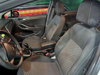 Usado Opel Astra Business 110 CV (80 kW) 2017 Blanco Familiar