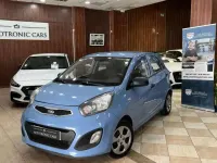 Usado Kia Picanto 69 CV (50 kW) 2013 Azul Utilitario